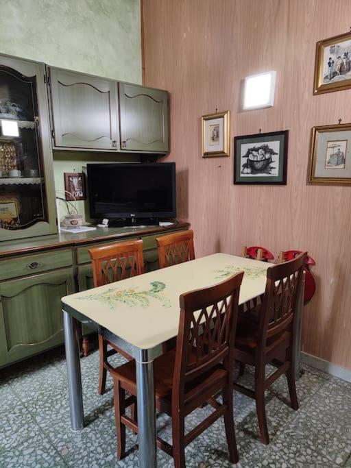 Napoli Residenza Castiglia Apartment Exterior foto